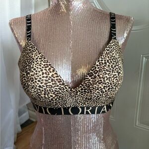 Victoria’s Secret wireless T-shirt bra